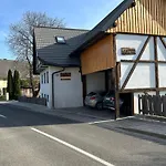 Slovenian House Vida 3* בלד