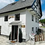 לינה וארוחת בוקר Slovenian House Vida בלד