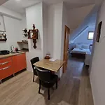 Slovenian House Vida 3* בלד