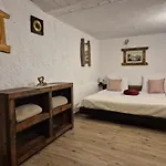 Slovenian House Vida 3* בלד