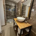 Slovenian House Vida בלד