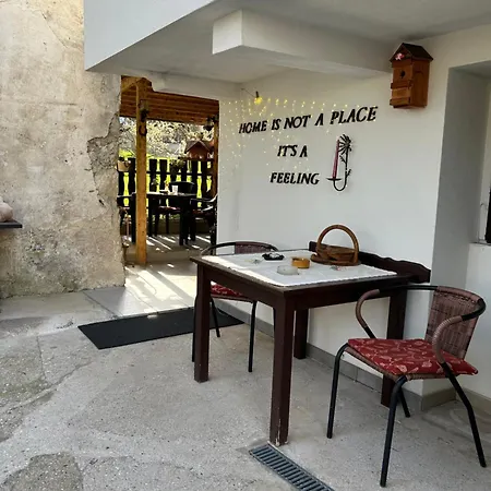 Bed and breakfast Slovenian House Vida