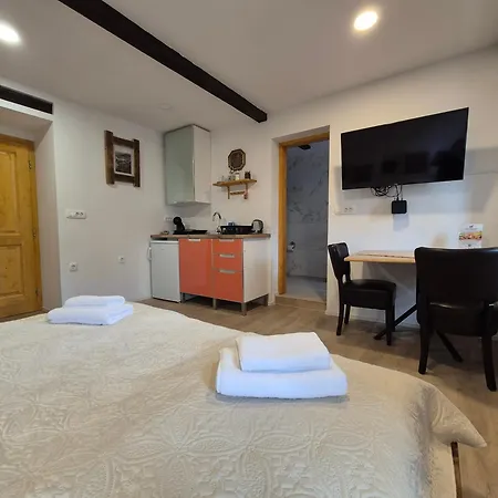 Slovenian House Vida