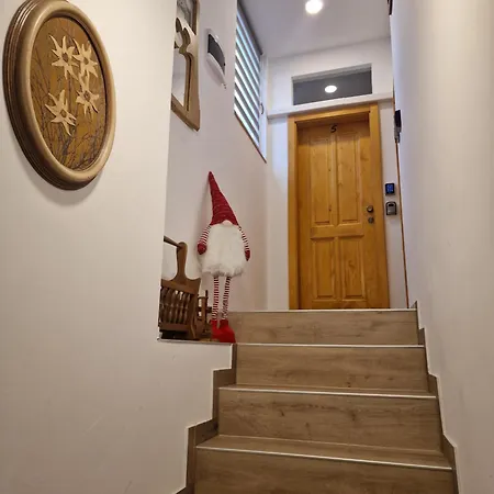 Slovenian House Vida 3* Bled