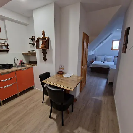 Slovenian House Vida 3* Bled