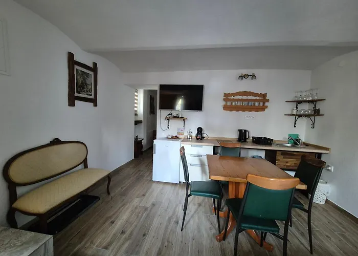 Slovenian House Vida Nočitev z zajtrkom