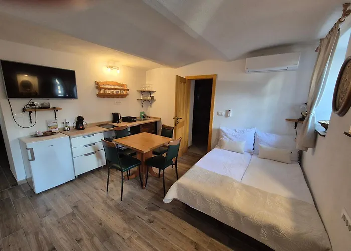 Nočitev z zajtrkom Slovenian House Vida Bled